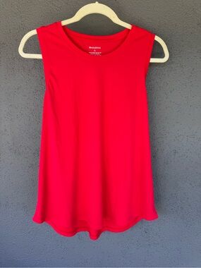 Gradual Red Sleeveless Tank — Classic A-Line Fit
